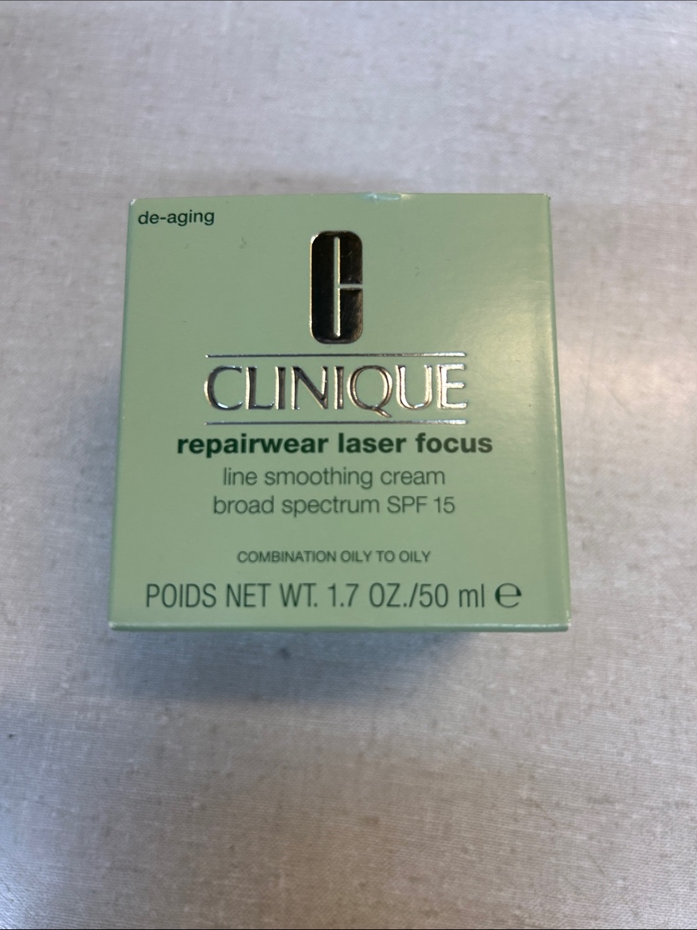Clinique Repairwear Laser Focus Line Smoothing Cream - Light Green